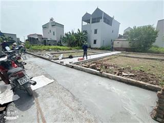 Hàng hot xâm động  vân tảo  thường tín  dt 40m2.
 mặt tiền 4,75m  đường trước đất rộng 2,5m