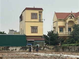 Chính chủ gửi bán đất khu phân lô đá ong tự nhiên thường tín lô a4, diện tích 45m2