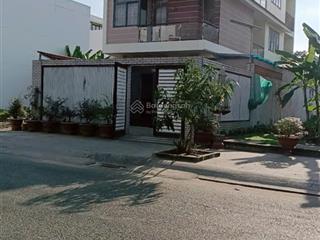 Villa đường số 33 gần ubnd thủ đức, 8 x 25, cn 192m, 4 tầng, 5pn, giá 30tỷ giảm còn 26,8 tỷ còn bớt