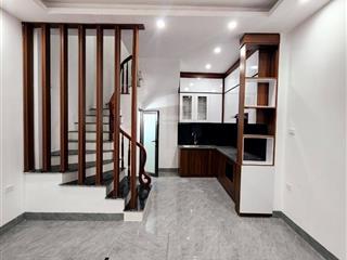 Nhà mới xây giá rẻ phố trần khát chân  nhỉnh 5 tỷ  30m