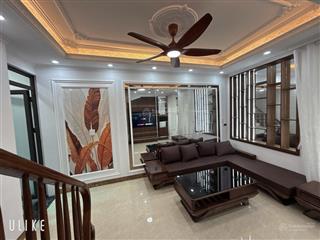 Bán nhà dương quảng hàm  cầu giấy  nhà đẹp  ôtô qua đỗ cổng  dt 39m2, mt 4m. giá 8,5 tỷ