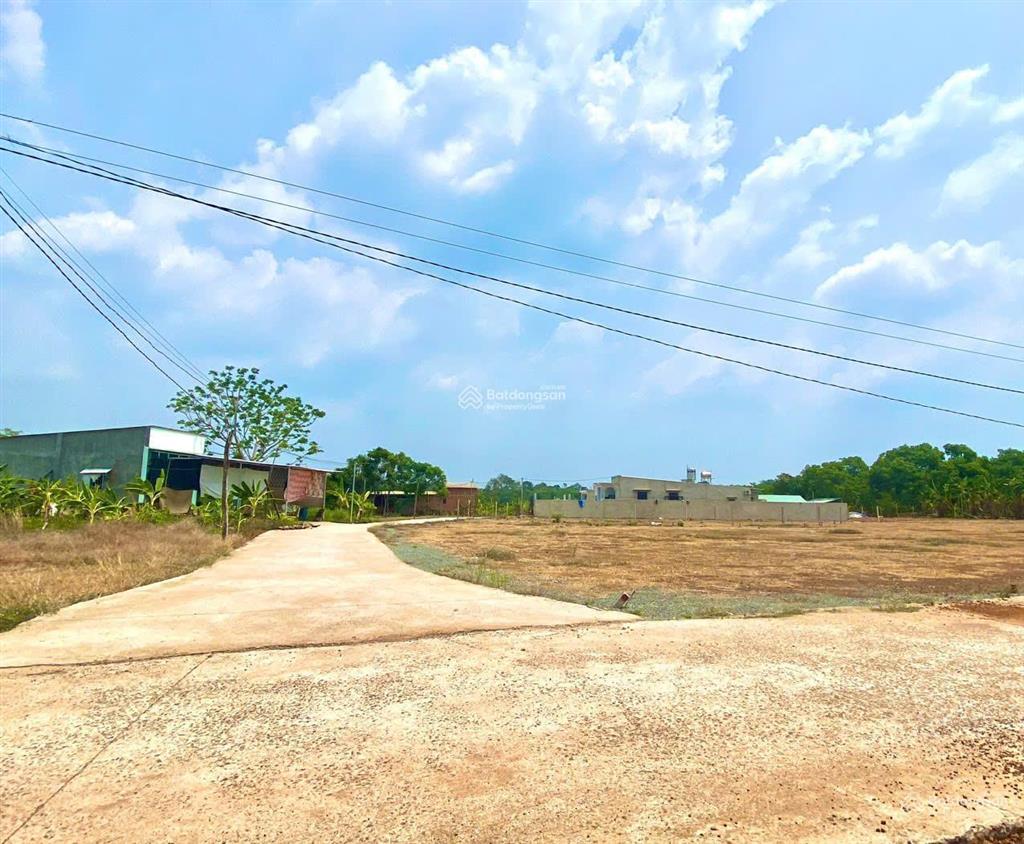 Bán đất tại quốc lộ 13, thanh lương, bình long, bình phước 20 triệu / m2, 110 m2, hàng hiếm!
