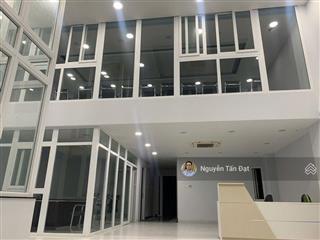 Bán tòa nhà vp 282m2 phan đăng lưu  ngang vip 9m  hẻm oto  6 tầng  dòng tiền 1,2 tỷ/năm