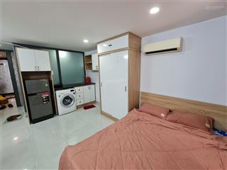 Chdv ngay ngã tư phú nhuận  nguyễn đình chính  ban công  full nội thất, máy giặt riêng