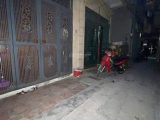 Hoàng hoa thám, 25m2 4 tầng dân xây chắc chắn. truớc nhà rộng gần 3m, giá 5.15 tỷ