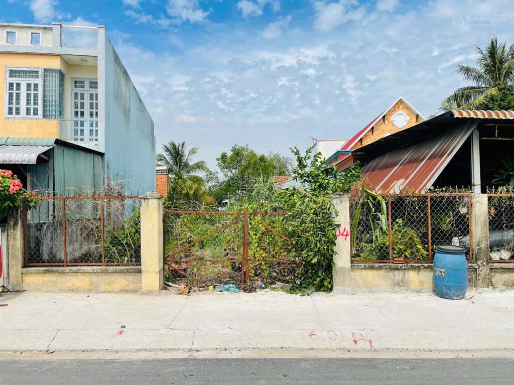 270m2 full thổ đất tân thông hội mặt tiền suối lội cần bán gấp giá 880tr shr công chứng liền