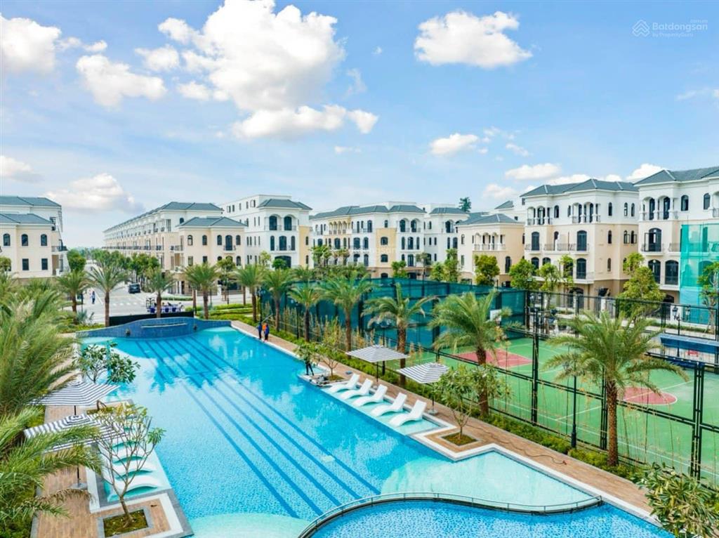 Cho thuê biệt thự lk vinhomes nội thất đẹp giá rẻ nhất. ưu tiên ở lâu dài sạch sẽ