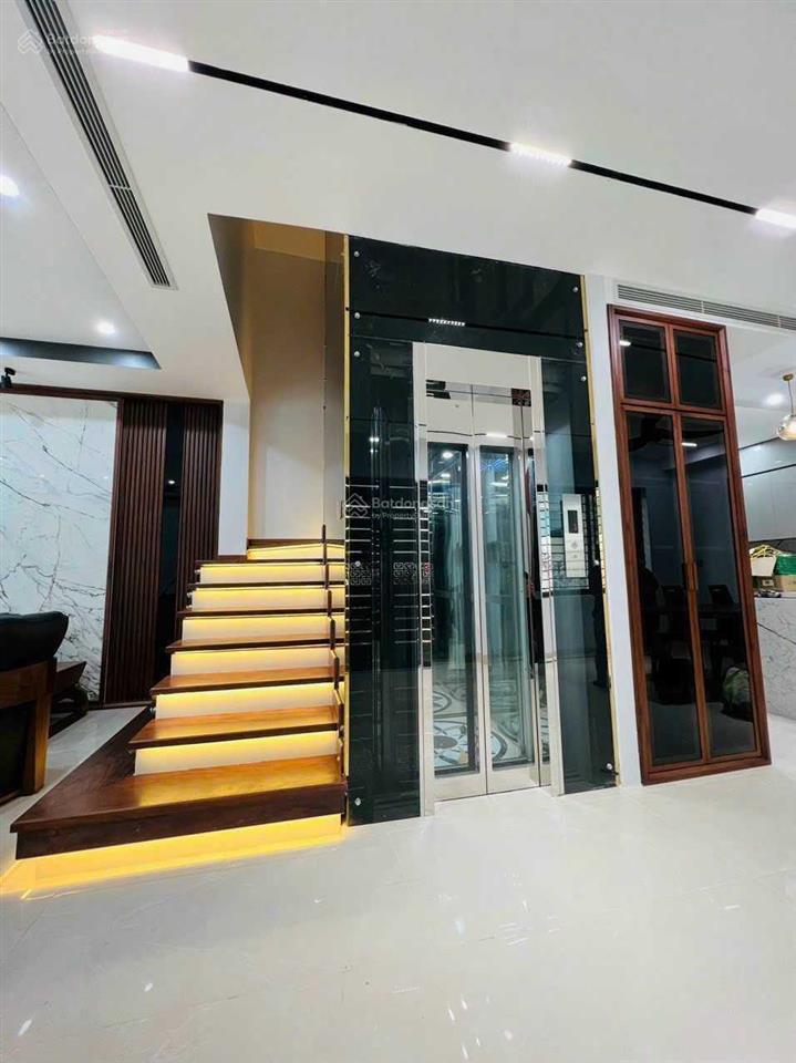 Cho thuê biệt thự lk vinhomes nội thất đẹp giá rẻ nhất. ưu tiên ở lâu dài sạch sẽ