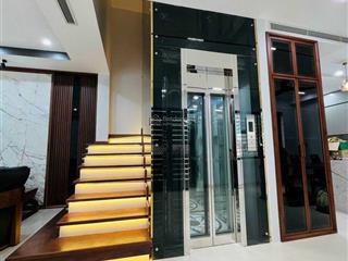 Cho thuê biệt thự lk vinhomes nội thất đẹp giá rẻ nhất. ưu tiên ở lâu dài sạch sẽ
