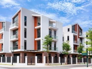 Dinh thự vinhomes 120m xây 5t, ngay mặt biển hồ và đường lớn 52m. ở cực sướng, đẳng cấp chủ nhân