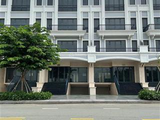 Nhà nguyên căn 7 x 21 (hầm + 5 tầng),nhà mới đẹp sàn trống tiện setup vp,vị trí đắt địa đường 41.