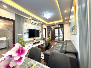 Bán căn hộ chung cư golden land, 142m, 4 ngủ , full nội thất, giá 9.5 tỷ
