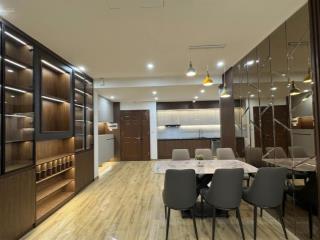 Chính chủ cần bán căn hộ 108m, 3 ngủ chung cư c14 tố hữu, full nội thất, giá 6,55 tỷ