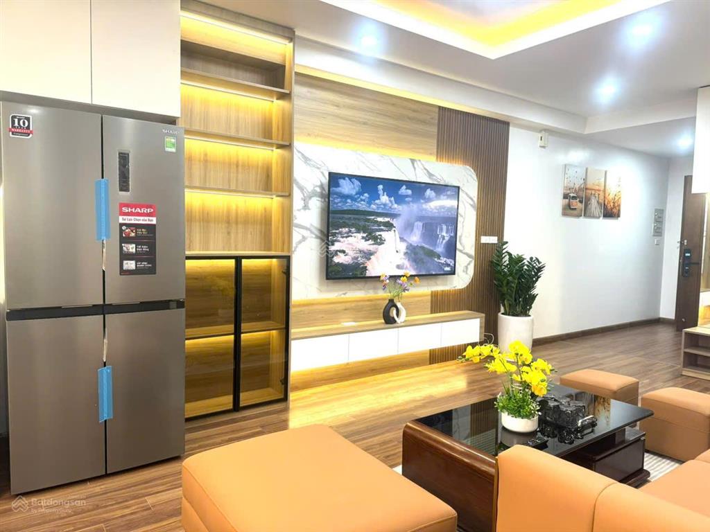 Bán căn hộ chung cư tại sky central, định công, hoàng mai, 65m, 2 ngủ, giá 6,5 tỷ, full nội thất