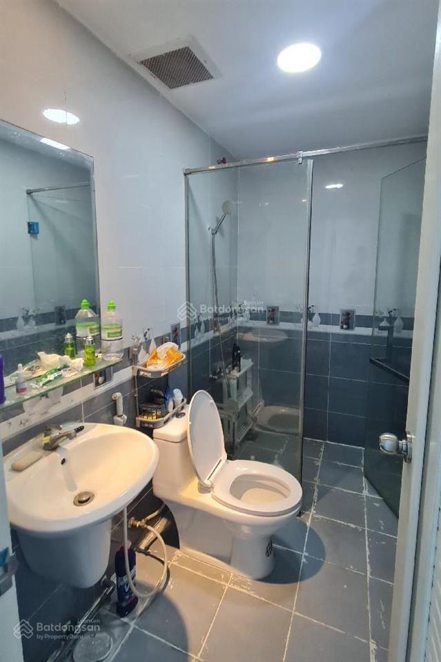 Bán nhà tên lửa bình tân kế bên aeon mall 91m2  2 tầng  đường 8m xe hơi ngủ trong nhà chỉ 7.7 tỷ