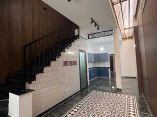 Bán nhà giáp tên lửa mã lò bình tân 100m2, 3 tầng chỉ 7,5 tỷ hẻm 6m xe hơi ngủ ngoài sân,trong nhà