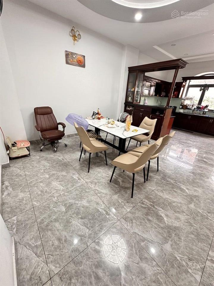 Bán siêu biệt thự tân kỳ tân quý  bình tân 330m2 có hồ bơi  5pn hẻm trước nhà 6m chỉ 19 tỷ