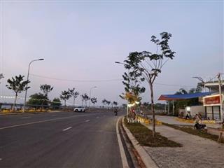 Sát tuyến metro số 5 cạnh đh fpt  vành đai công nghệ tổ hợp khu công nghiệp dt105m giá hơn 3 tỷ