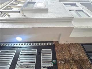 Ngõ ô tô ngay ngã tư sở chdv lõi trung tâm đống đa dt95m2 x 8t thang máy 25 pkk doanh thu đỉnh