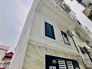 Siêu hiếm hai thoáng ccmn dt62m x 7t thang máyba bước ra ngã 6 ô chợ dừa đống đa doanh thu đỉnh