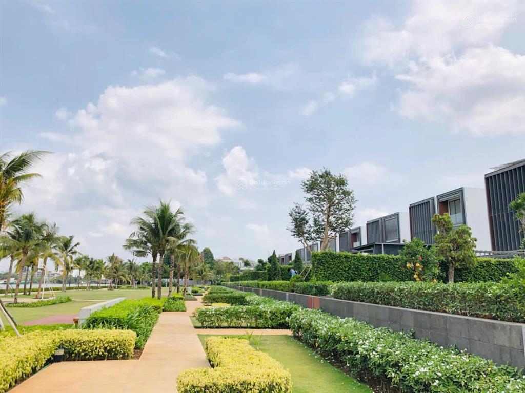 Bán biệt thự đẹp khu holm đường nguyễn văn hưởng f. thảo điền q2. 795m2 3 tầng 5pn ntcc. giá 240 tỷ