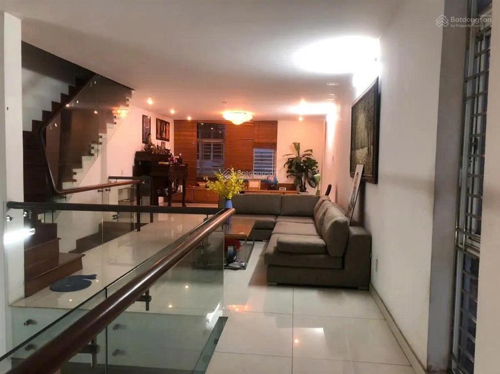 Nhà đẹp căn góc 2 mặt tiền hẻm ôtô cách mạng tháng 8, quận 3, 96m2 5 tầng, ngang 5.2m, giá 25.3 tỷ