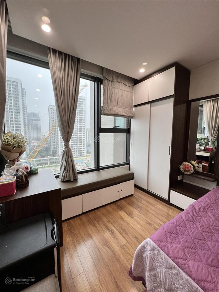 Chính chủ cần bán căn hộ 2pn  bc mát mẻ  view thoáng  nhà full đồ giá 6.4 tỷ chung cư bea sky