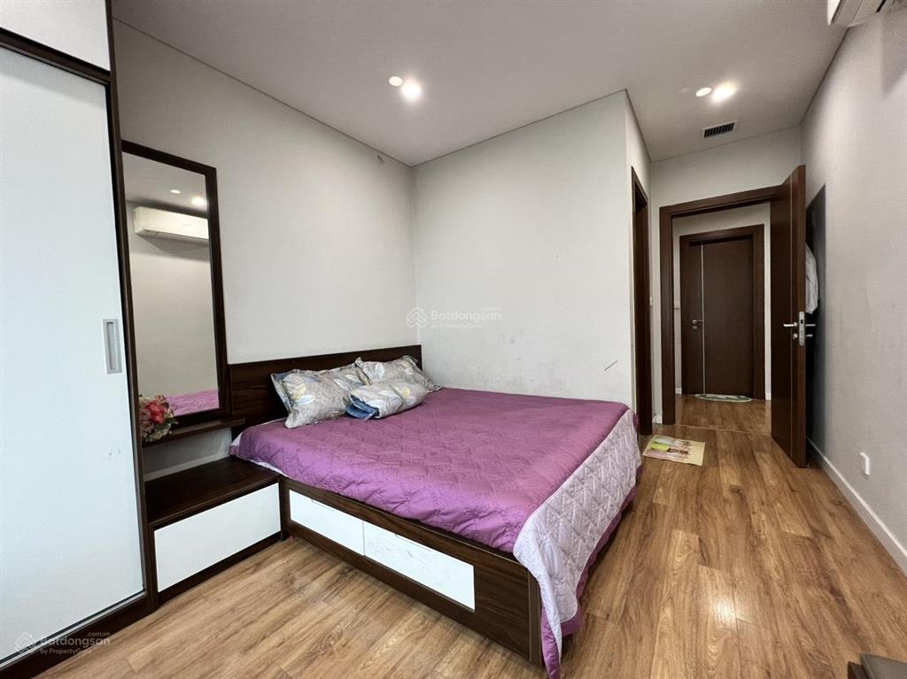 Chính chủ cần bán căn hộ 2pn  bc mát mẻ  view thoáng  nhà full đồ giá 6.4 tỷ chung cư bea sky