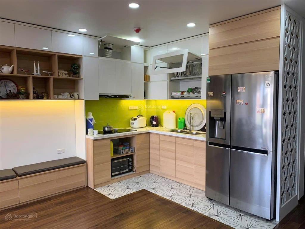 Cần bán ch 2 phòng ngủ 2 vs  dt 71,4m2  nhà mới sửa chỉ việc vao ở  giá 5,7 tỷ thông tấn xã