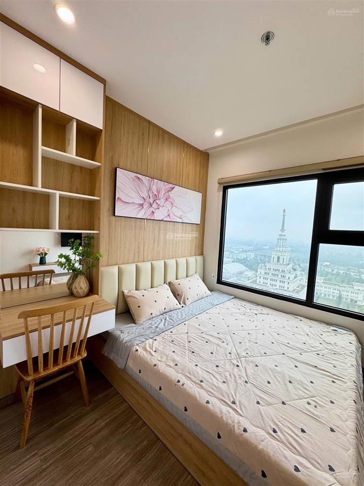 Cần bán ch 2 phòng ngủ 2 vs  dt 71,4m2  nhà mới sửa chỉ việc vao ở  giá 5,7 tỷ thông tấn xã