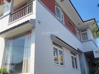 Bán biệt thự mặt tiền 240m2, ngang lớn 11m, khu vip hiệp phú, giá 20tỷ tl