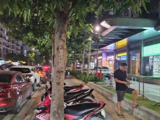Bán căn shop mặt sảnh vị trí trung tâm khu đô thị vinhomes ocean park 1