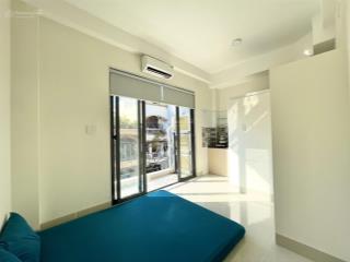 Phòng đẹp, ban công siêu thoáng gần ngã tư hàng xanh