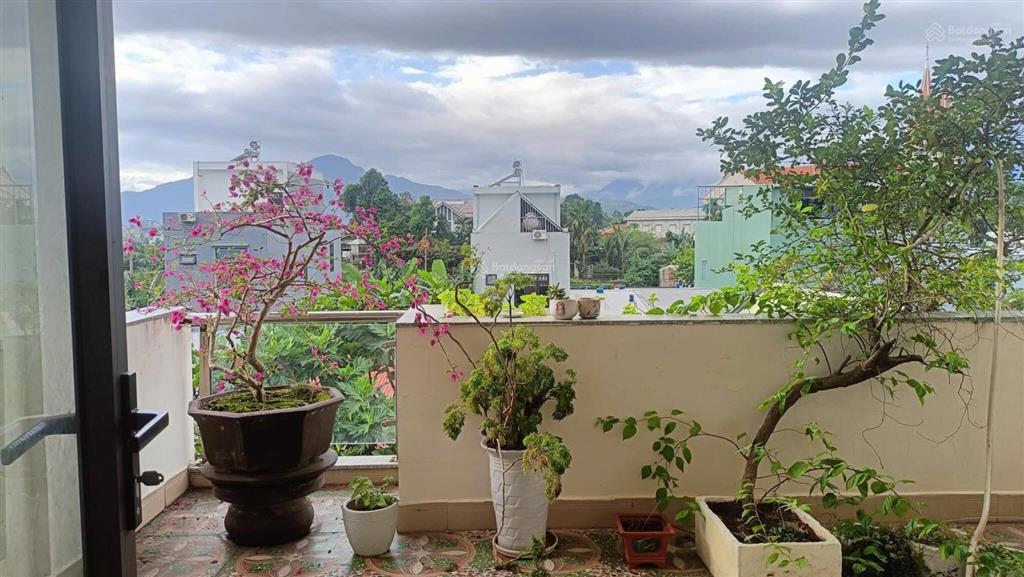 Chủ cần bán căn nhà tâm huyết 3 tầng tại khu tái định cư hoà liên 5