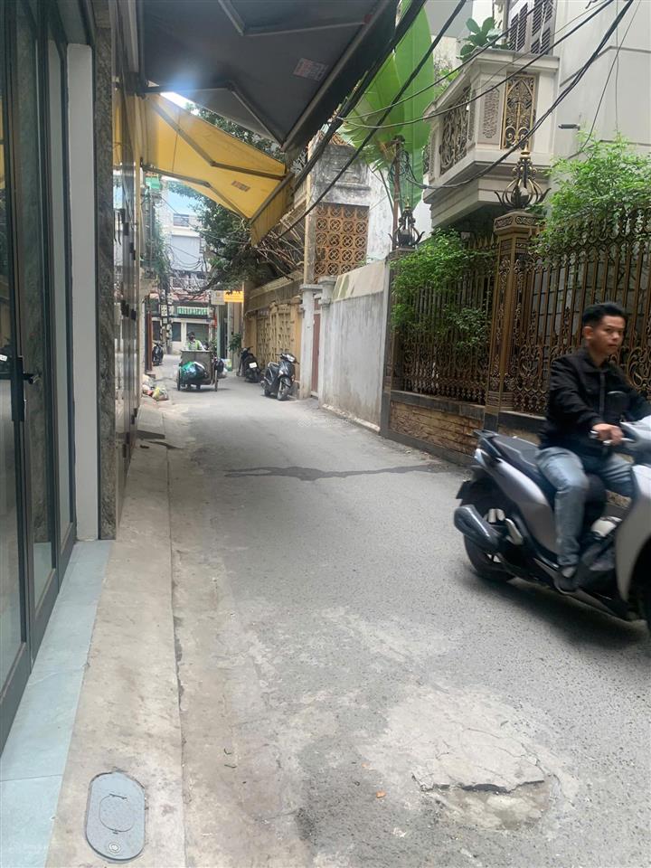 Biệt thự lô góc đường xuân diệu, tây hồ, dt100m2, 5 tầng, thang máy, full nội thất, mặt tiền 9,50m.