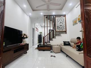 Bán nhà phố miếu đầm 45m 5t  dân xây  ngõ thông  gần phố  ôtô gần  full nt ở ngay.