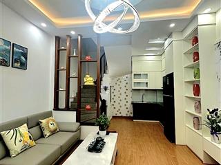 Cực phẩm mỹ đình, 5 tầng dân xây, ô tô đỗ cổng, 50m ra phố, tặng nội thất đẹp  ở ngay!
