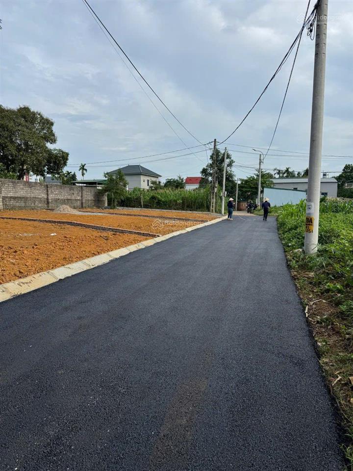 Bán nhanh 3 lô diện tích 120m2 full thổ cư, mặt tiền 9m view thoáng giá chỉ 31tr/m2