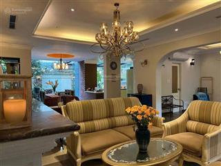 Phân lô vip huỳnh thúc kháng, 20m ra mp ,vỉa hè, 3 ôtô tránh đỗ, mt 5.2m, thang máy, dt 2tỷ/năm
