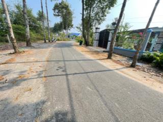 Bán gấp đất mặt tiền giá rẻ, ngang 13.5m, có 300 thổ cư. giá nhỉnh 3 tỷ