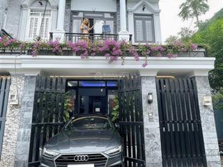 Bán nhà mặt tiền gần chợ đầu mối hóc môn. nhà 1 lầu 7x15 hoàn công đủ