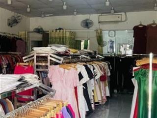 Bán nhà mtkd thị trấn hóc môn 111m2 (6.2 x 18.5m)sổ vuông như a4  giá 12,5 tỷ