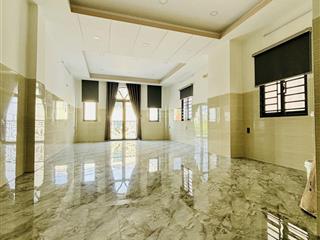 Sàn rộng 65m2  mới xây  mặt tiền đường phan tây hồ