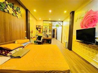 Bán nhà khu phân lô vip hai bà trưng, dt 60m2, gara ô tô, giá 19.6 tỷ