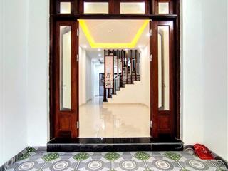 Quý a/c đừng bỏ lỡ căn này !!! xây đơn lập 4t49m2 đường thông ô tô lùi cửa, tặng full nội thất