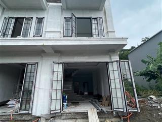 Cc bán nhà siêu rộng 64m2  ô tô đỗ cửa 5 phòng ngủ,