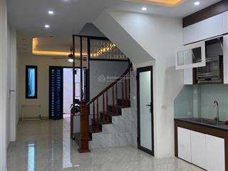 Nhà quyết tiến vân côn dt 50m2 xây 4t, 350m ra đại lộ thăng long.