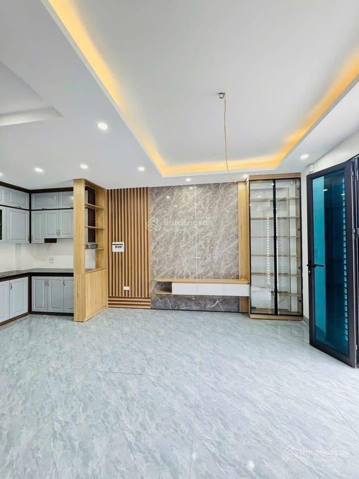 Chủ ngộp giảm sâu nhà 30m2 ngay chợ phượng nghĩa phụng châu, ô tô đỗ cửa