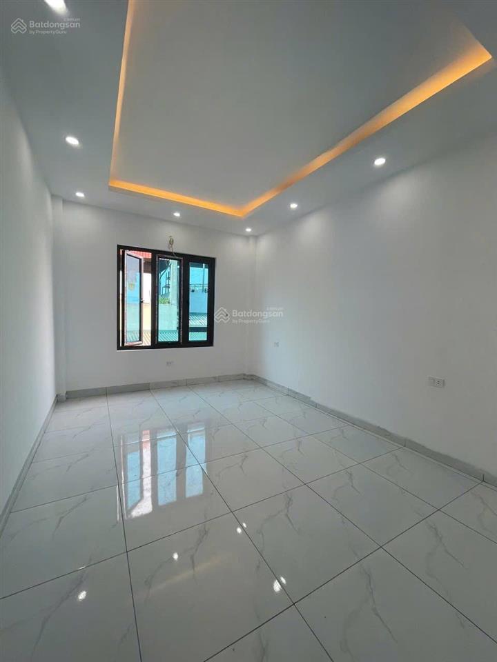 Chính chủ bán nhà xây đơn lập vân côn, ô tô đỗ cổng  4 tầng, 4 ngủ. giá 3,8 tỷ giáp đại lộ tl.