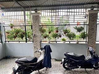 Nhà lô góc sáng thoáng gần vạn phúc city  xe hơi 108m2 ngang rộng 6.5m  hiệp bình phước, thủ đức